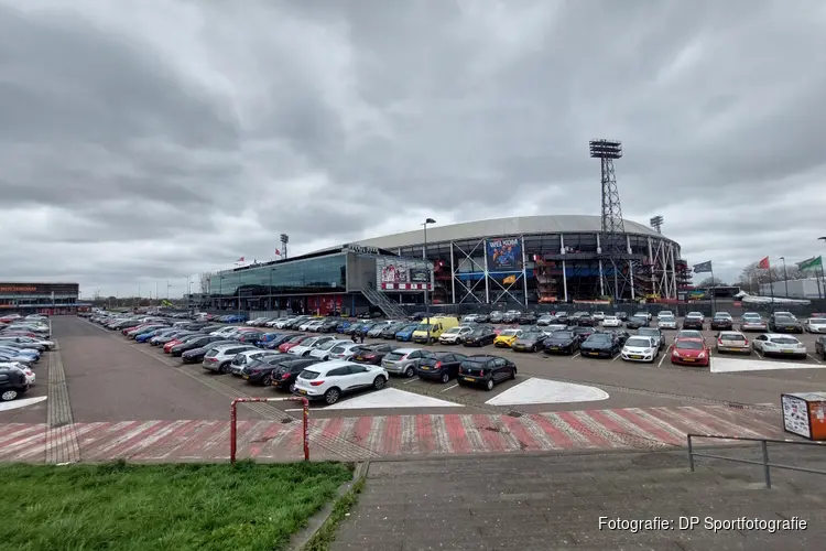 Feyenoord geeft voorsprong uit handen, Go Ahead Eagles pakt punt